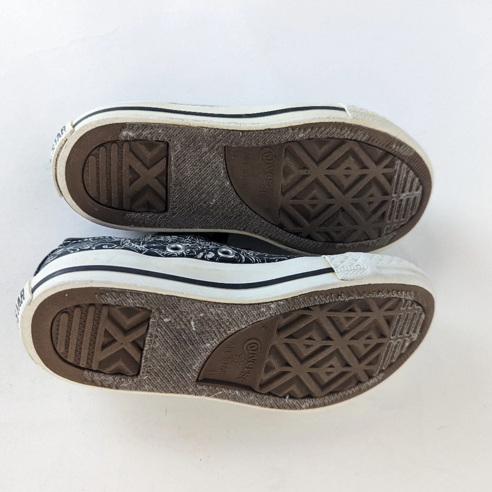 Converse All Star Graphic White Floral Skull  Kids Sneakers -11